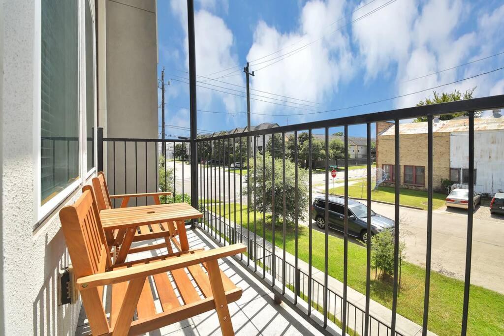 Amazing Rooftop! Downtown Skyline Views!!! Sleeps 15 Houston Exterior photo